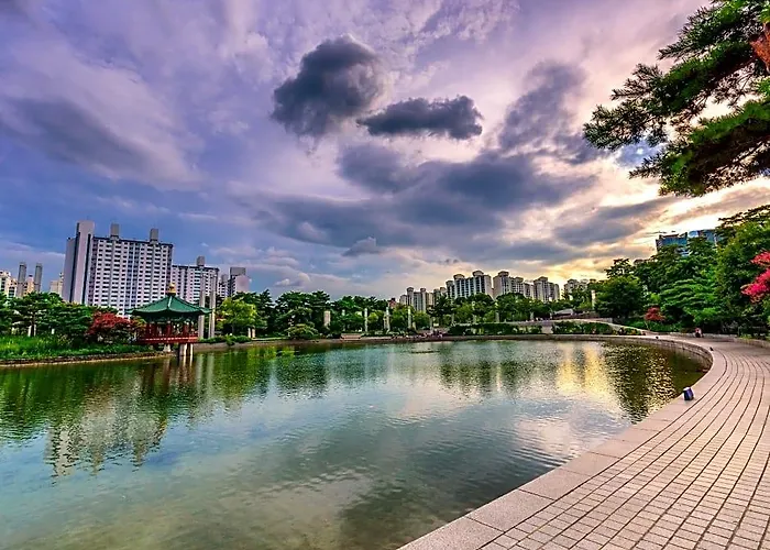 Ibis Styles Ambassador Yongsan 4*